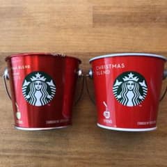 スターバックス　バケツ　缶　クリスマス　Starbucksのサムネイル