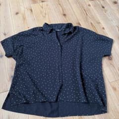 UNIQLO ドット柄 半袖シャツ ブラックのサムネイル