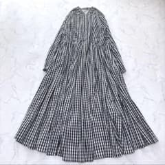 美品】2023 BEARDSLEY ビアズリー 先染め ギャザー ワンピース - メルカリ