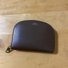 APC 折りたたみ財布のサムネイル