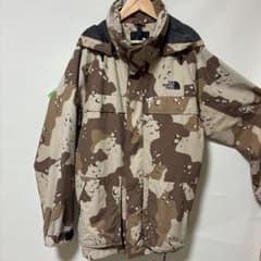 THE NORTH FACE カモフラージュジャケットのサムネイル
