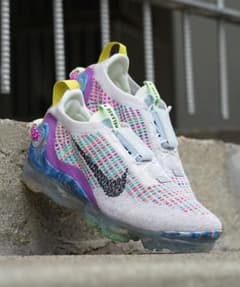 NIKE 新型Air Vapormax 2020のサムネイル