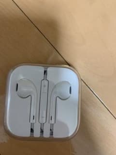 iPhone純正イヤホンのサムネイル
