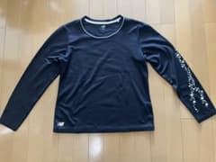 New Balance 長袖シャツ ブラック 星柄のサムネイル