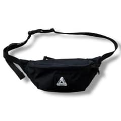 Palace skateboards パレスブラック ボディバッグ Palace skateboards パレスブラック ボディバッグ - メルカリ
