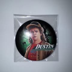 ストレンジャー・シングス ダスティン 缶バッジ 東京コミコン - メルカリ