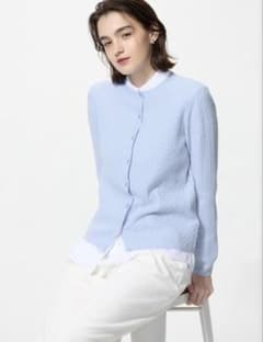 UNIQLO ミニケーブルクルーネックカーディガン　ライトブルーMのサムネイル