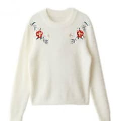 刺繍フェザーニットプルオーバーのサムネイル