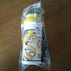 (専用)【新品未使用】ミニオン水筒のサムネイル