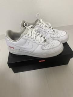 Supreme × Nike Air Force 1 Low "Whiteのサムネイル