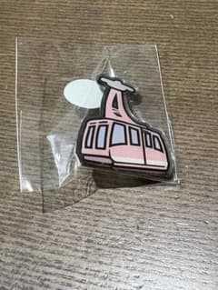 新品　ロープウェイピンバッジ　ピンク　かわいいのサムネイル