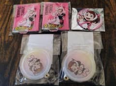 僕のヒーローアカデミア【麗日お茶子】アクキー・缶バッジ　ネスタリゾート神戸のサムネイル