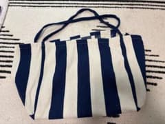 ボーダー柄 大容量トートバッグ ネイビー×ホワイトのサムネイル