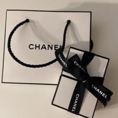 CHANEL シャネル　リップクリームのサムネイル