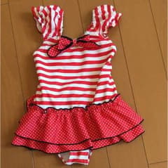 \(* ¨̮ *)/あやん様専用\(* ¨̮ *)/    水着 110cmのサムネイル
