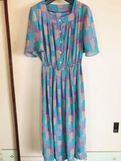 ヴィンテージ　古着　ワンピースのサムネイル