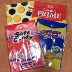 ★新品未使用★ B5 ブリーフケース お菓子 パッケージ クリアファイル 2種のサムネイル
