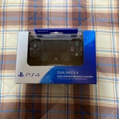PS4 純正 コントローラーのサムネイル