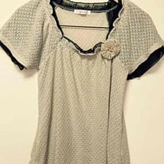 しほりん様専用✨ grove トップス✨のサムネイル