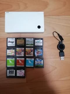 Nintendo DSi Whiteのサムネイル