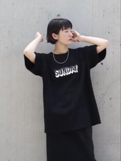 新品未使用 journal standard luxe SUNDAYロゴTシャツのサムネイル