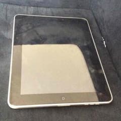 初代 iPad 16GB Wi-Fiモデルのサムネイル