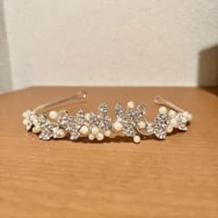 ウェディングヘアアクセサリー ティアラのサムネイル