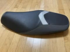 トリシティ　ヤマハ純正オプション　ローダウンシートのサムネイル