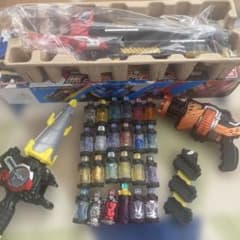 仮面ライダービルド　おもちゃのサムネイル