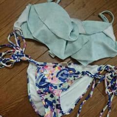 rienda 水着のサムネイル
