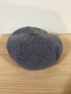 グレー ベレー帽のサムネイル