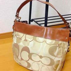 COACHのバッグのサムネイル
