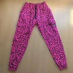 ⭐️ 正規品 大人気完売品 ⭐️ZUMBAパンツ⭐️豹柄 ピンクカーゴ