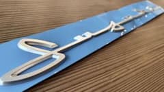 Suzukiスズキクラシックエンブレム筆記体 【シルバー艶消し】のサムネイル
