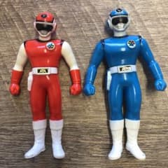 BANDAI 超新星フラッシュマン ソフビ 2体セット レッド ブルー BANDAI 超新星フラッシュマン ソフビ 2体セット レッド ブルー - メルカリ