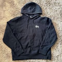 【人気モデル】STÜSSY（ステューシー）ロゴプリント スウェットパーカーのサムネイル
