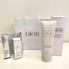 ⭐︎ミスディオール　ハンドクリーム　50ml⭐︎おまけ付きのサムネイル