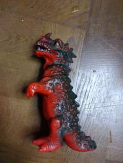 当時物　三浦トーイ　ケラトサウルス　ソフビ　パチ　怪獣 当時物 三浦トーイ ケラトサウルス ソフビ パチ 怪獣 - メルカリ