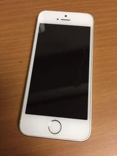 iPhone5S 16G シルバーUQモバイル版ですのサムネイル