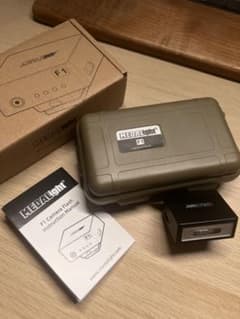 MEDALight 小型フラッシュ F1 専用ケース付きのサムネイル