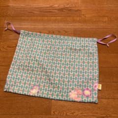 fafa フェフェ　巾着のサムネイル
