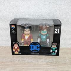 ハッピーくじ ベアブリックDC ベアボックス賞 21 !! - メルカリ