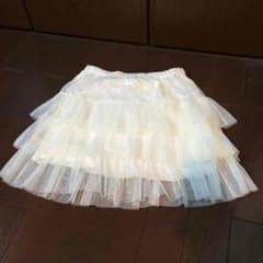 クリーム色 パニエのサムネイル