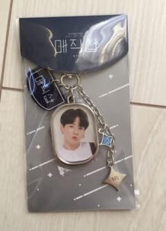 BTS グク　magic shop キーリングのサムネイル