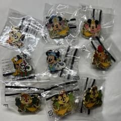 キャラクター ピンバッジ ディズニーのサムネイル