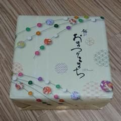 もち吉 包装紙付きのサムネイル