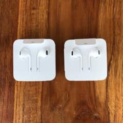【新品2個セット】iPhone 純正イヤホンのサムネイル