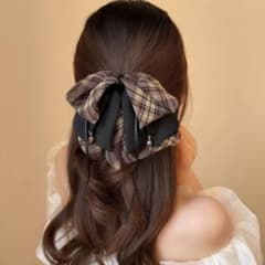 女の子用可愛いヘアクリップのサムネイル