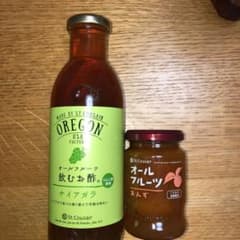St.Cousairサンクゼールオールフルーツ飲むお酢。ナイアガラ&あんずジャムのサムネイル