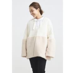 yori ヨリ Vネックファーショートコート 美品✨即日発送!! ゆうこ様専用 yori Vネックファーショートコートの通販 by マーブル